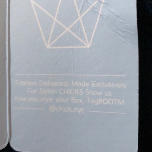 Chick Color Block Tee - Picture 8 of 8